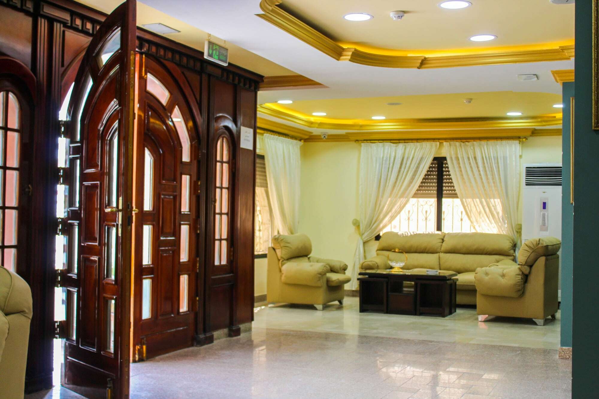Al-Aqsa Palace Hotel فندق قصر الاقصى Rujm ash Shara'irah ภายนอก รูปภาพ